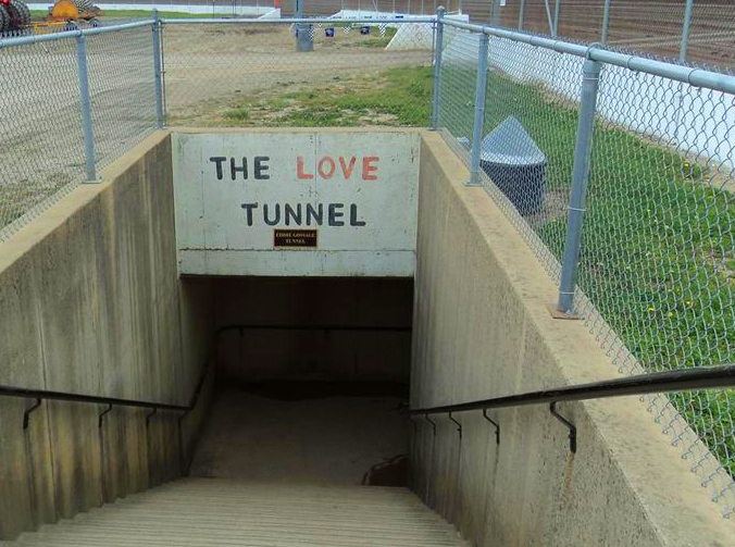 LoveTunnel