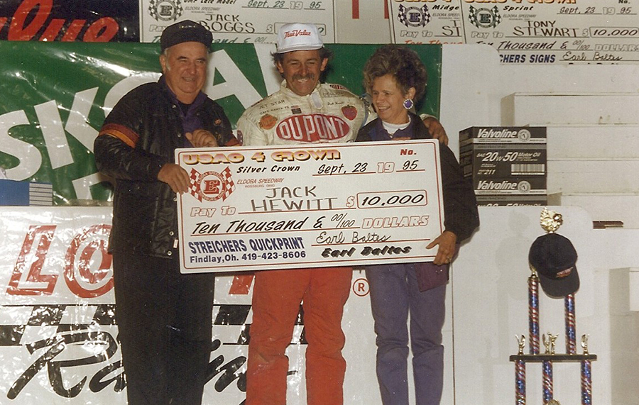 900px-BB_0015_9-23-1995 Jack Hewitt with Earl and Bernice Baltes by Action Photos